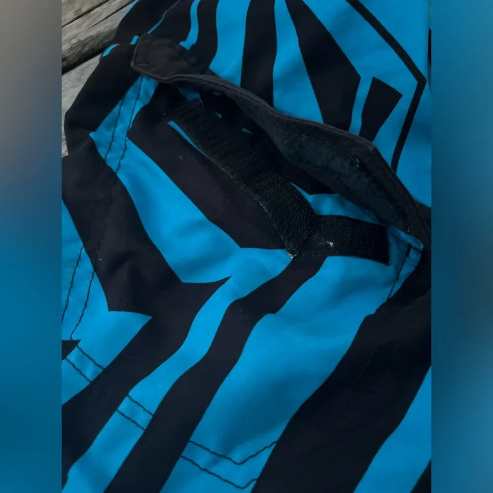 Men's Volcom Swim Trunks Vibrant Blue & Neons Multi-Print Board Shorts Large